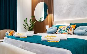 Josephine Apartment